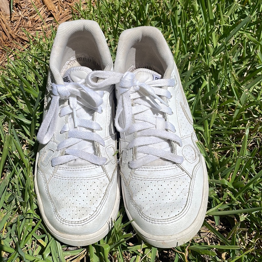 Nike force white size 7 sneakers